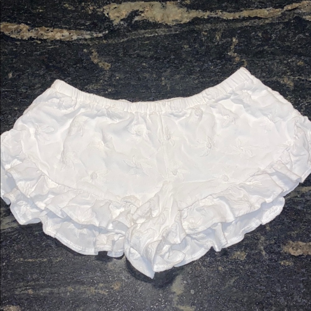 Mustard Seed White Shorts with Floral Pattern
